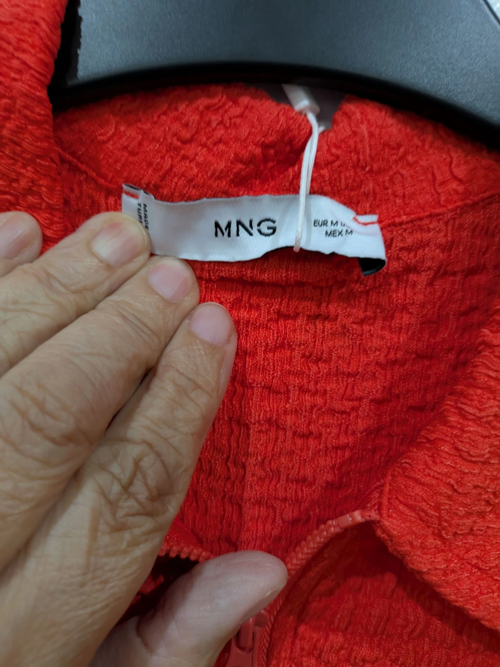 Red textured knit mini dress with polo neck and zipper - Y2K style size M by Mango – photo 3